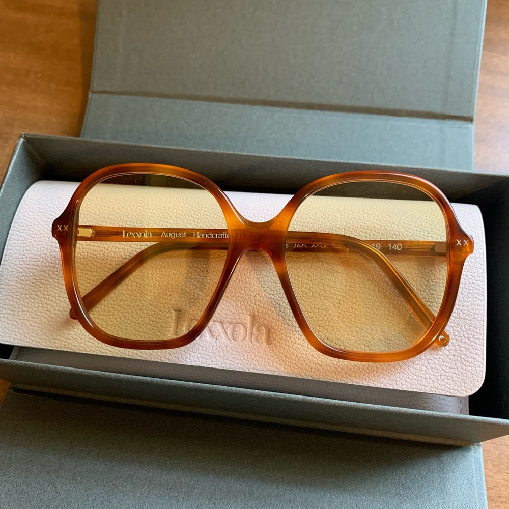 LEXXOLA AUGUST TURTOISE YELLOW SUNGLASSES